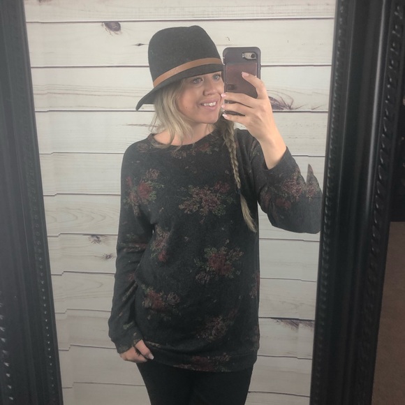 OBEY gray floral long sleeve sweater boho size M - Picture 2 of 5